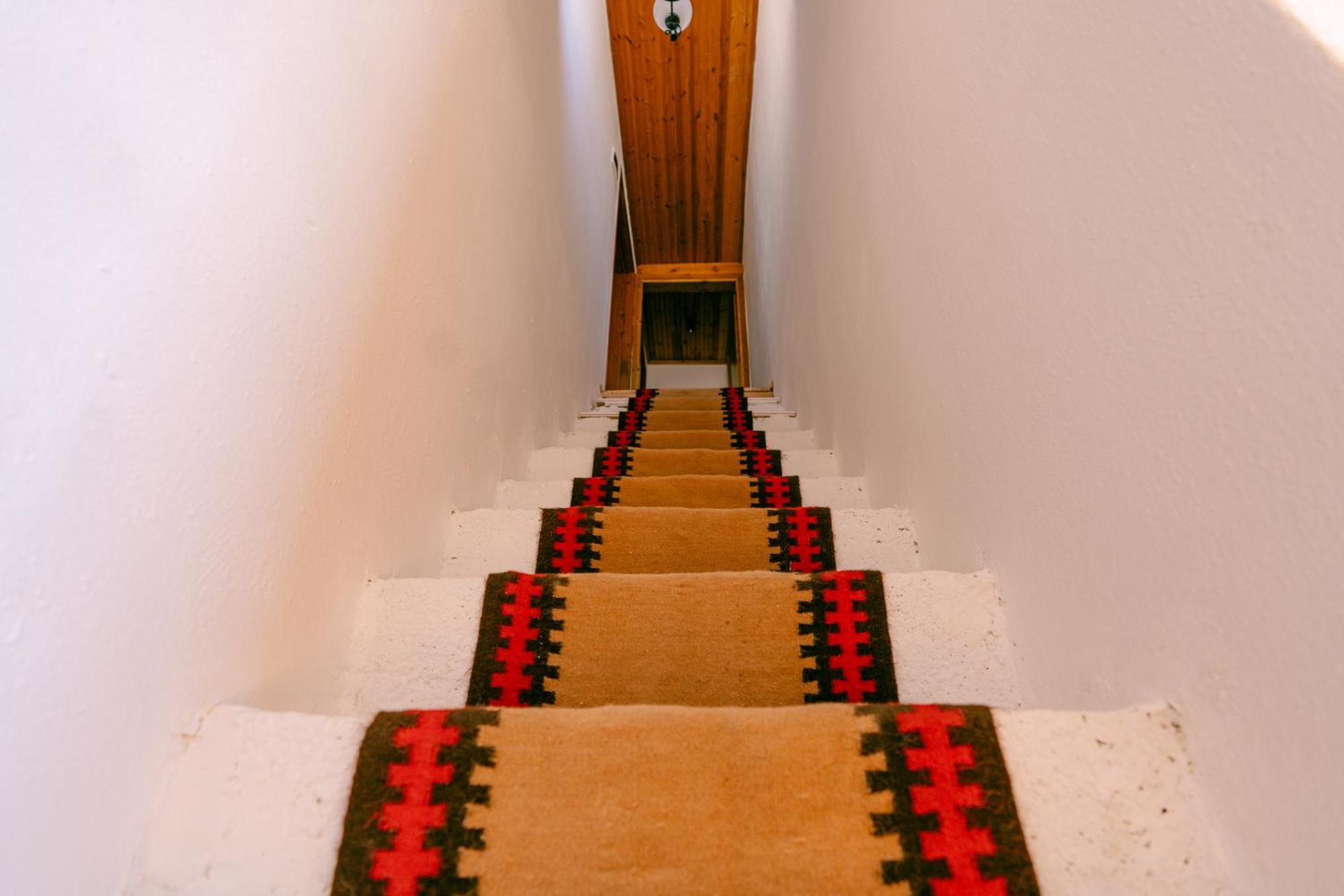 Hotel Petrichor Gjirokastër Esterno foto