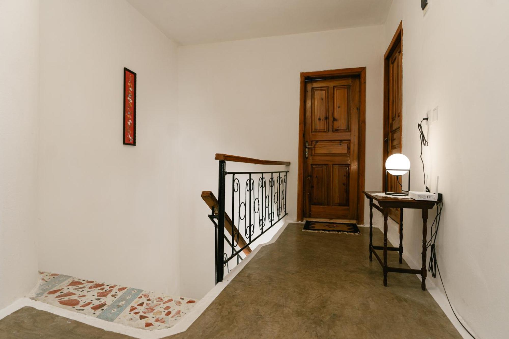 Hotel Petrichor Gjirokastër Esterno foto